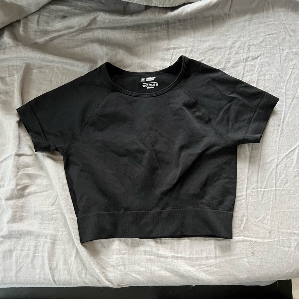 Athletic Slim Fit Crop Top